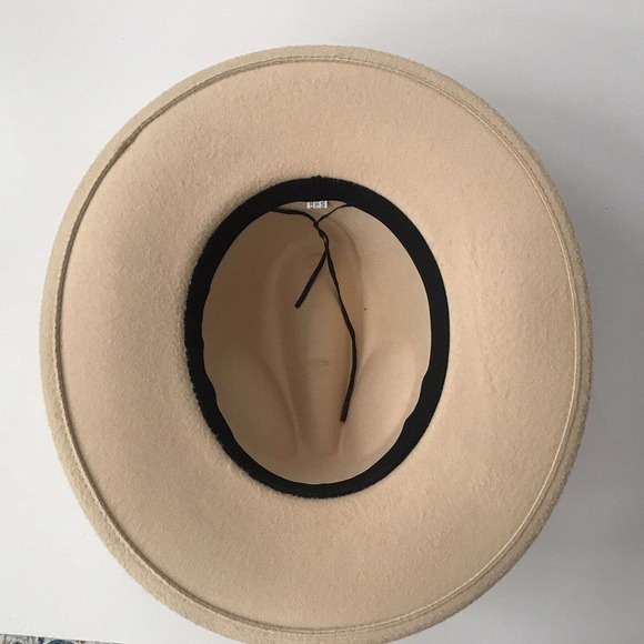 Unbranded Hat Stiff Brim Tan Felt Adjustable No Hat Band Pre-Owned
